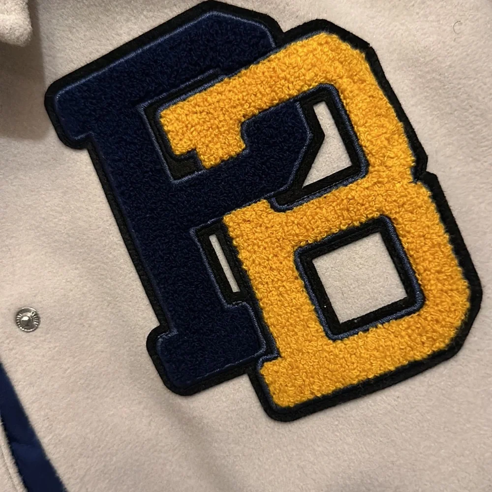 Jacket - Picture 4 of 4